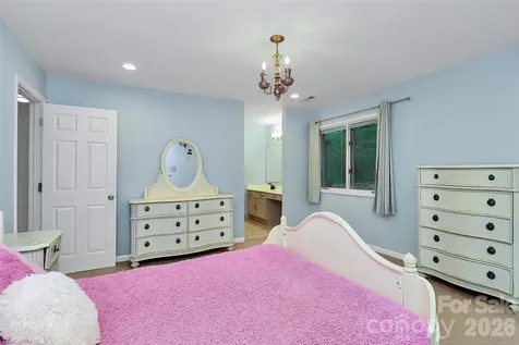 16 Woodvine Lane Clover SC 29710