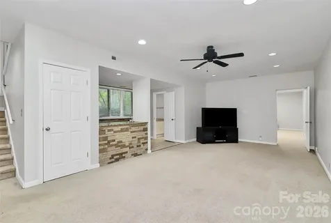 16 Woodvine Lane Clover SC 29710