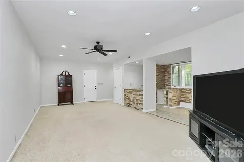 16 Woodvine Lane Clover SC 29710