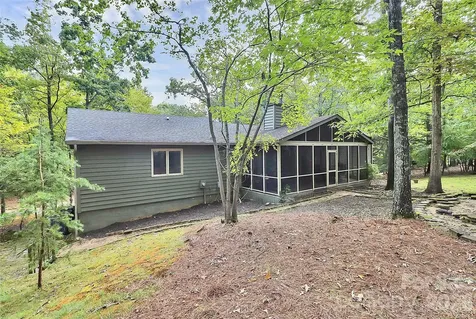 16 Woodvine Lane Clover SC 29710