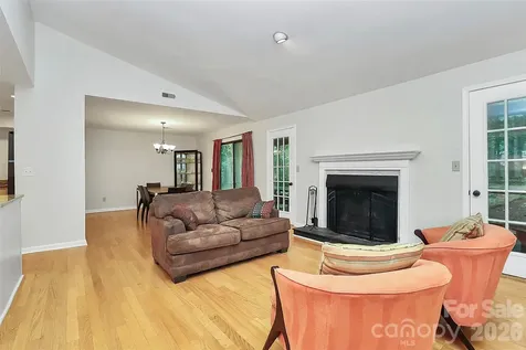 16 Woodvine Lane Clover SC 29710