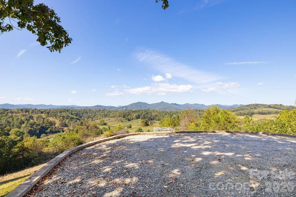 1387 Woods Ammons Road Mars Hill NC 28754