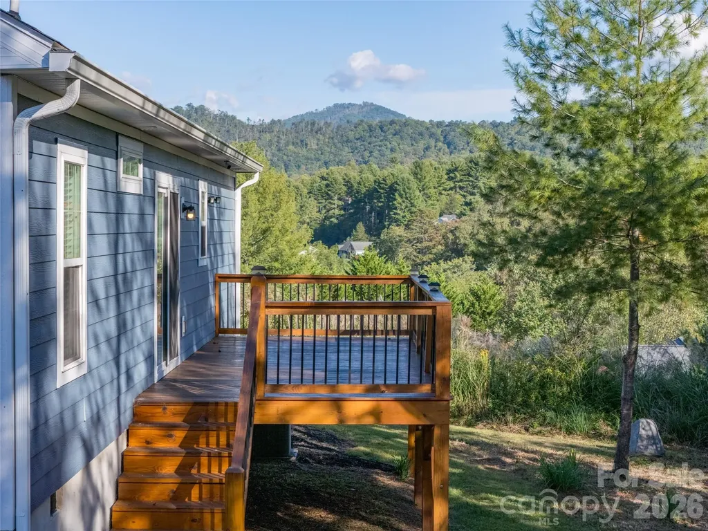 105 Bluebell Ridge Lane Weaverville NC 28787