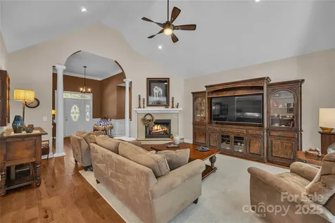 322 W Glenview Drive Salisbury NC 28147