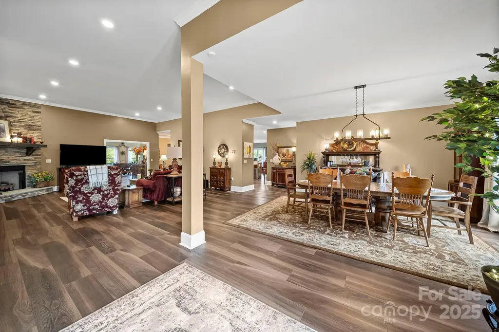 5702 Army Road Marshville NC 28103