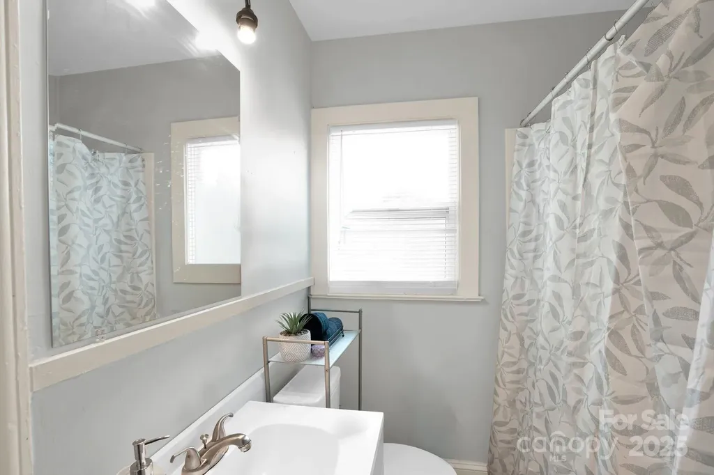 2701 Watson Drive Charlotte NC 28208