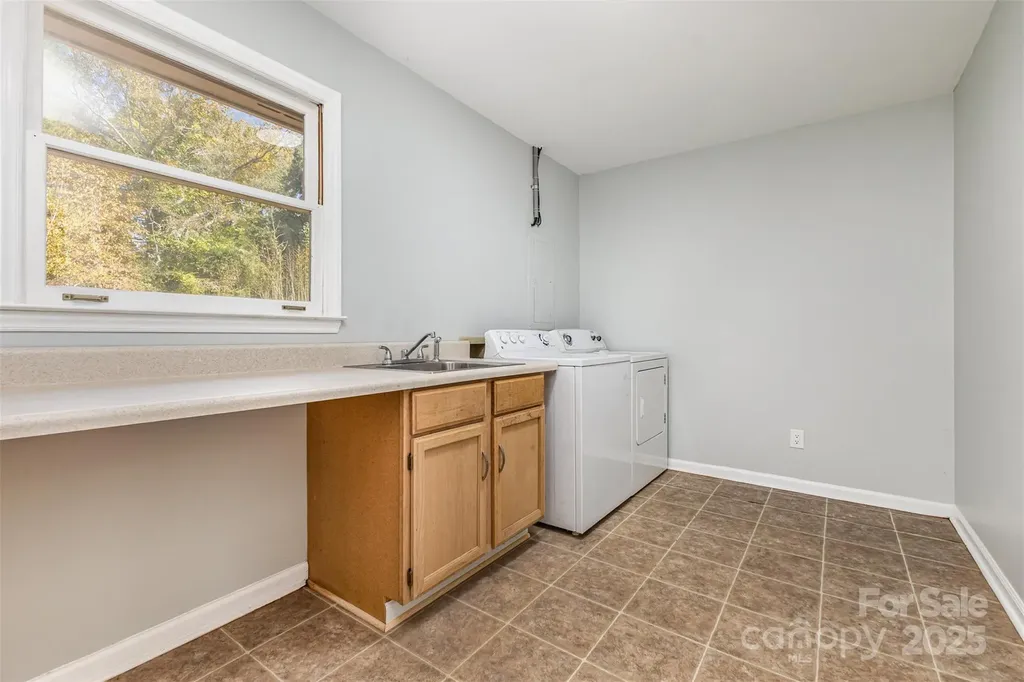 4529 Creemore Drive Charlotte NC 28213