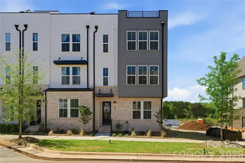 7029 Westrow Avenue Charlotte NC 28278