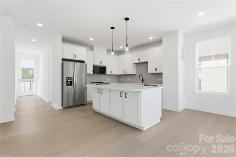 7029 Westrow Avenue Charlotte NC 28278