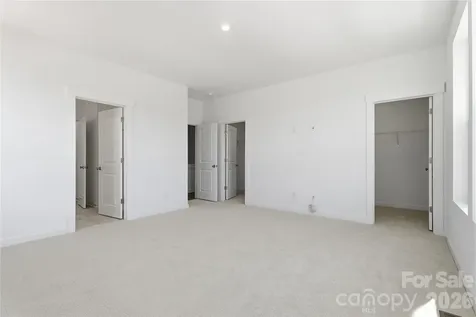 7029 Westrow Avenue Charlotte NC 28278