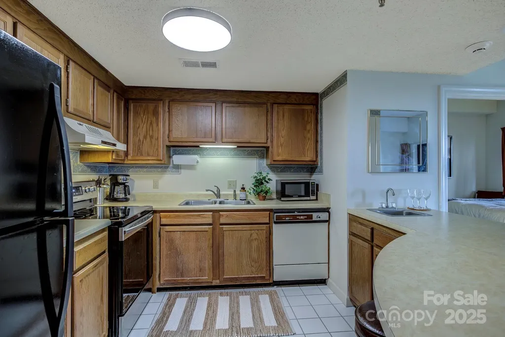 303 Sugar Top Drive Sugar Mountain NC 28604