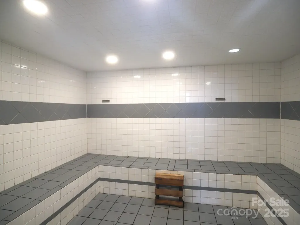 303 Sugar Top Drive Sugar Mountain NC 28604