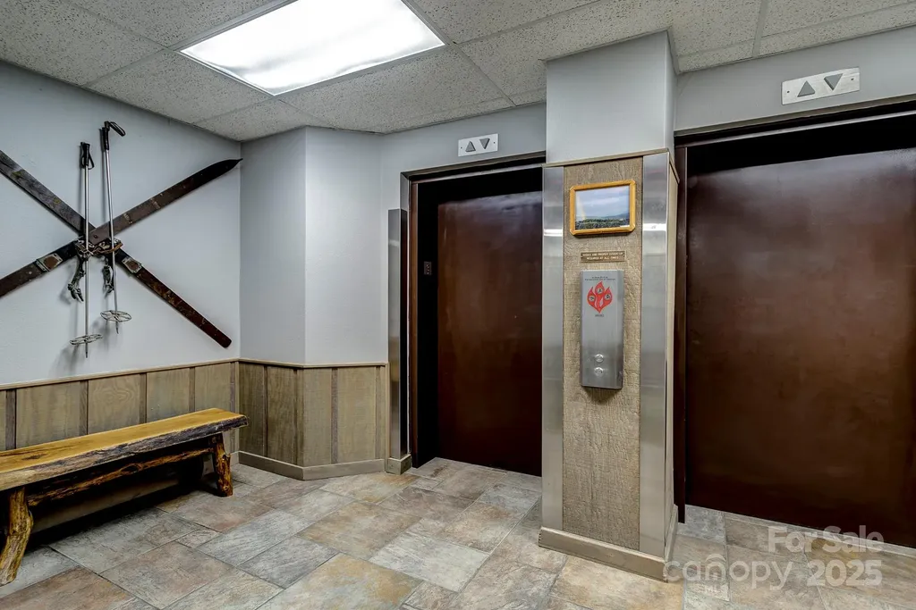 303 Sugar Top Drive Sugar Mountain NC 28604