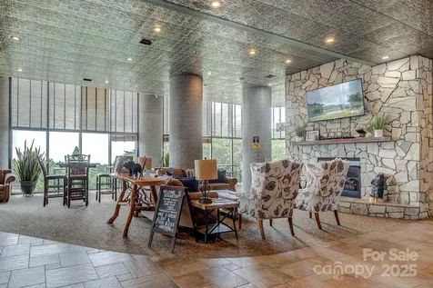 303 Sugar Top Drive Sugar Mountain NC 28604