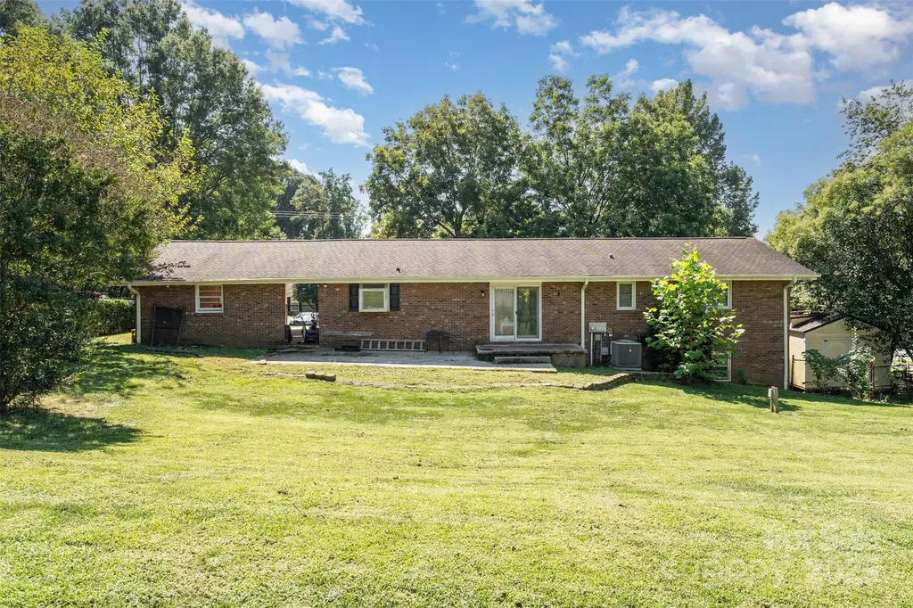 5609 Grace Chapel Road Hickory NC 28601