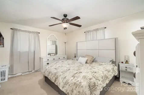 5609 Grace Chapel Road Hickory NC 28601