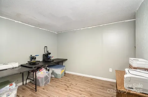 5609 Grace Chapel Road Hickory NC 28601