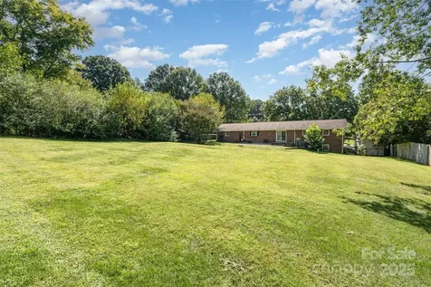 5609 Grace Chapel Road Hickory NC 28601