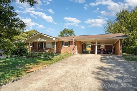 5609 Grace Chapel Road Hickory NC 28601