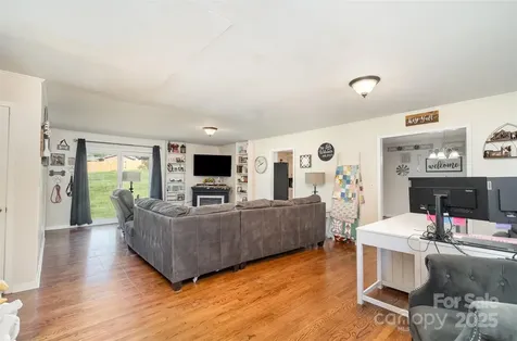 5609 Grace Chapel Road Hickory NC 28601
