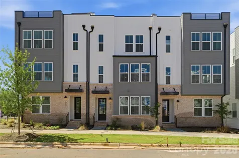 7013 Westrow Avenue Charlotte NC 28278