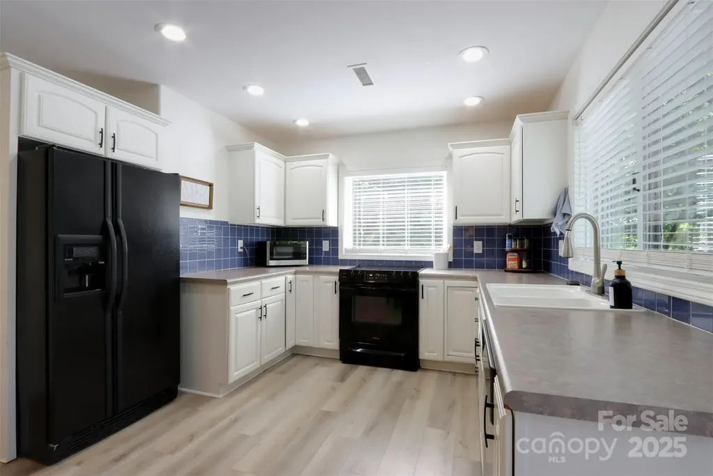 110 Lakewood Drive Lake Lure NC 28746