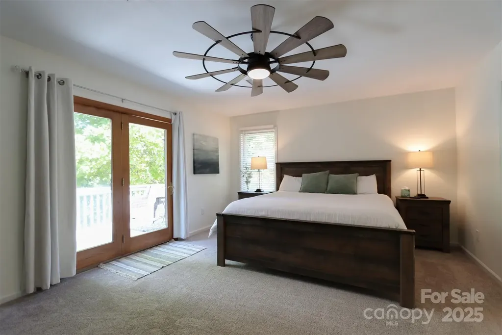 110 Lakewood Drive Lake Lure NC 28746