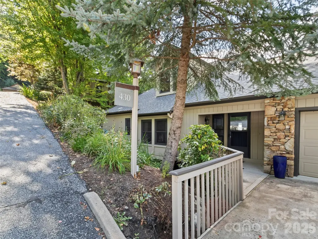 430 Rhododendron Lane Burnsville NC 28714