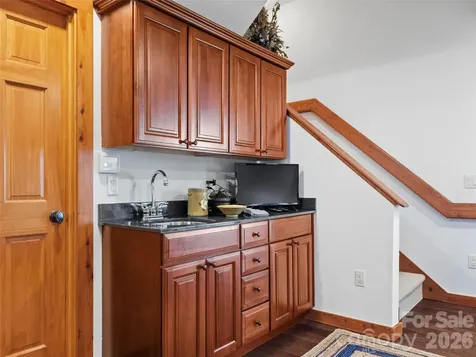 430 Rhododendron Lane Burnsville NC 28714