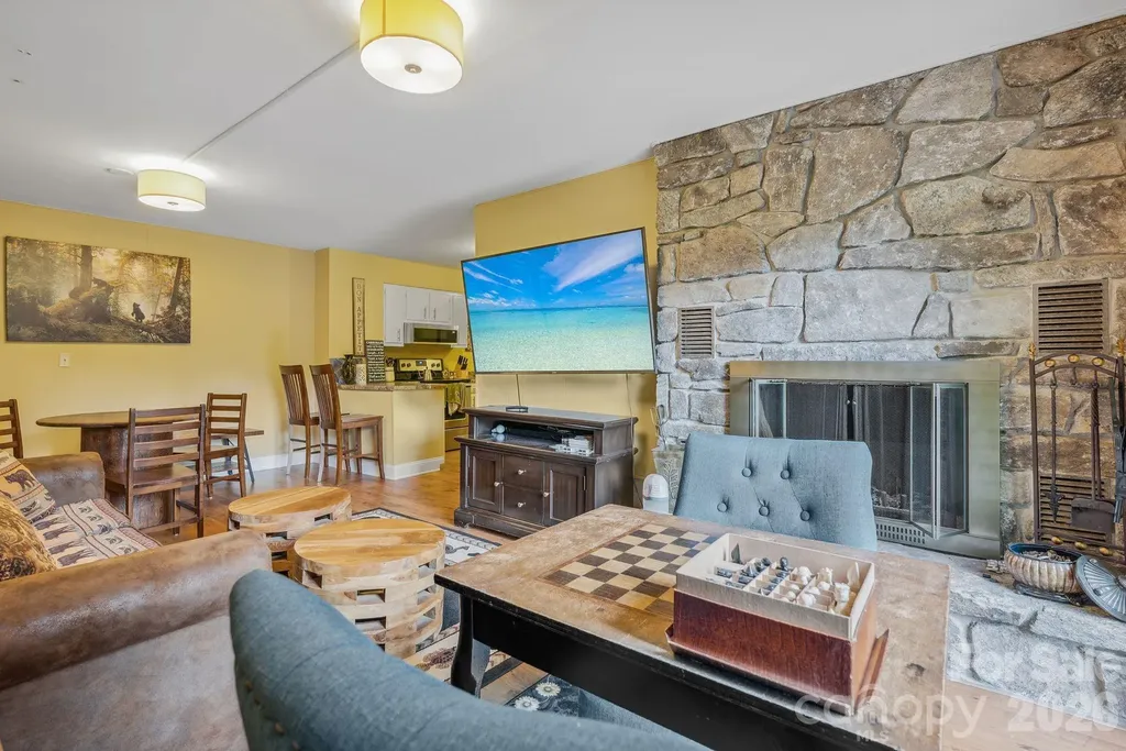 975 Country Club Drive Maggie Valley NC 28751