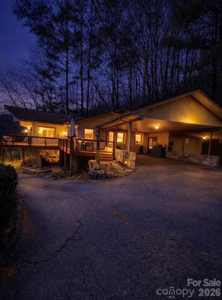 975 Country Club Drive Maggie Valley NC 28751