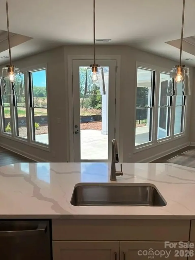 3048 Five Creek Road Charlotte NC 28213