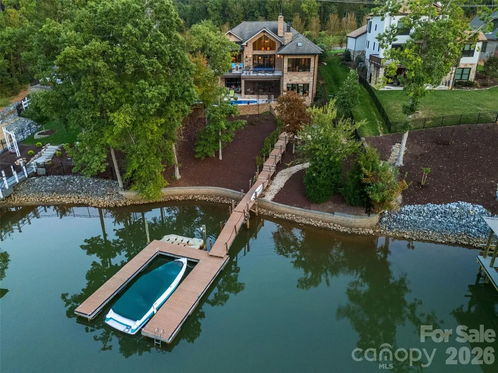 6032 Headlands Court Belmont NC 28012