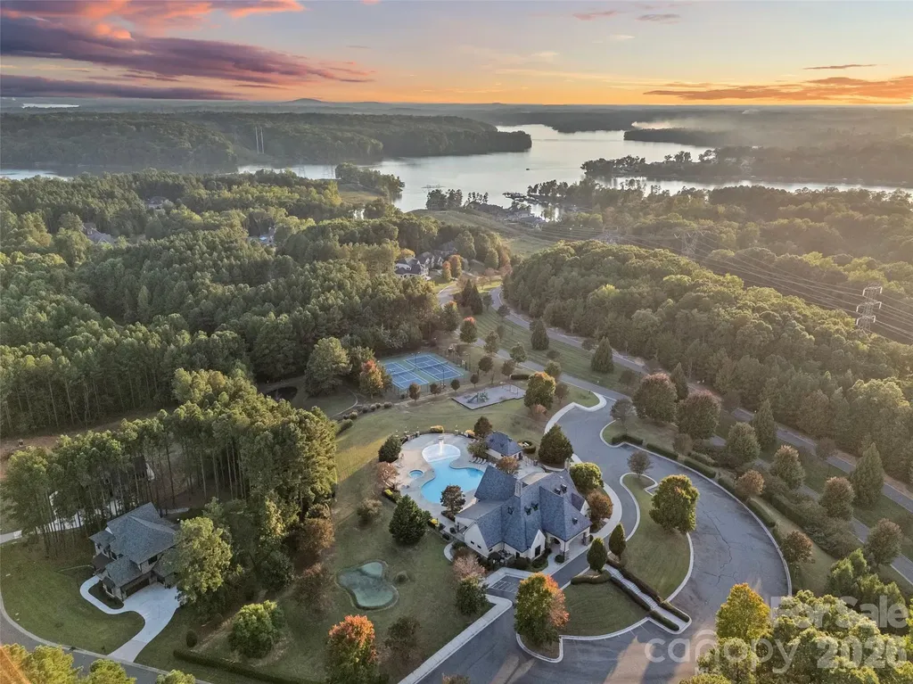6032 Headlands Court Belmont NC 28012