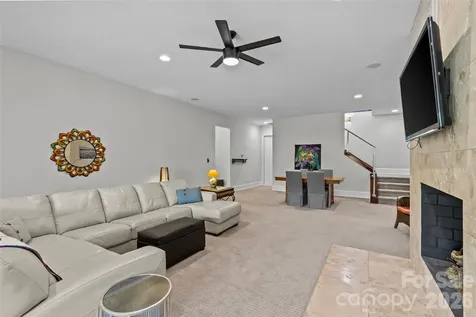 6032 Headlands Court Belmont NC 28012