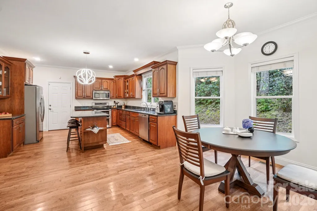 15 Madelyn Lane Fairview NC 28730