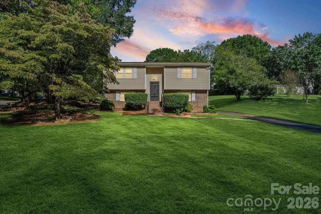 8619 Eaglewind Drive Charlotte NC 28212