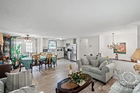 8619 Eaglewind Drive Charlotte NC 28212