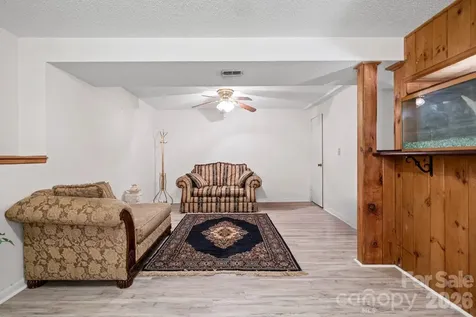 8619 Eaglewind Drive Charlotte NC 28212