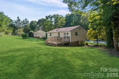 8619 Eaglewind Drive Charlotte NC 28212