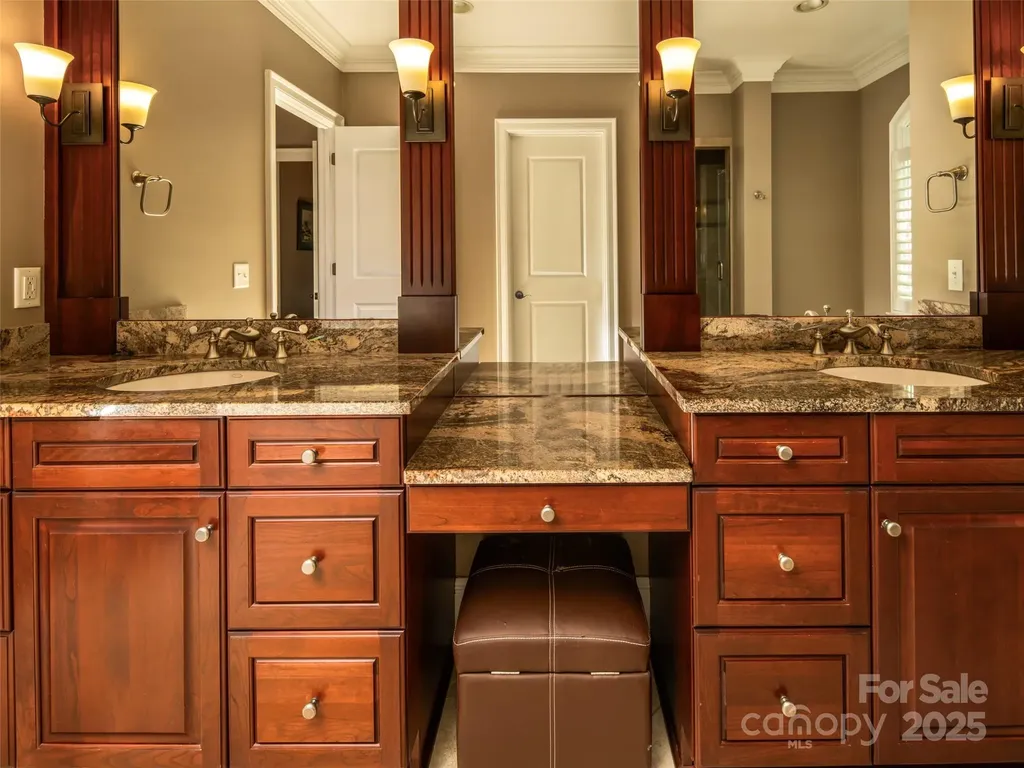 21 Windcliff Drive Asheville NC 28803