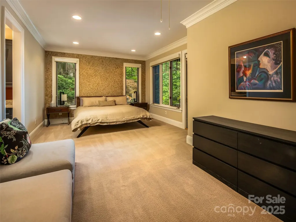 21 Windcliff Drive Asheville NC 28803