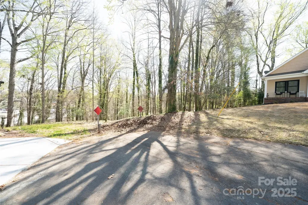 534 Pierson Drive Charlotte NC 28205