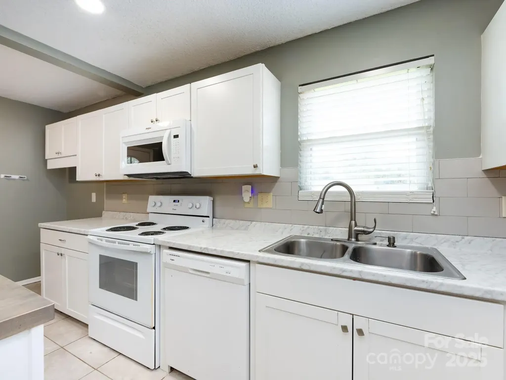 7109 Bisaner Street Charlotte NC 28269