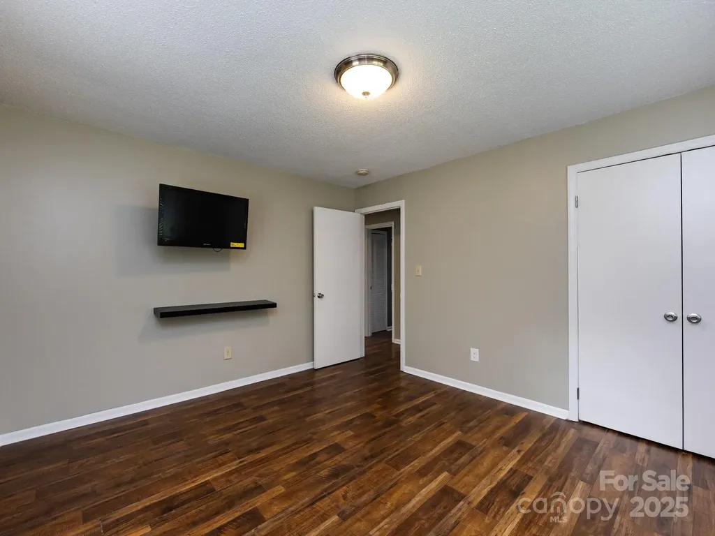 7109 Bisaner Street Charlotte NC 28269