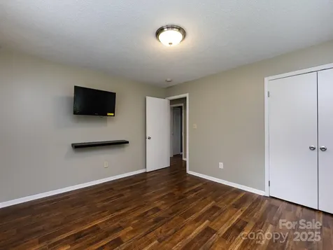 7109 Bisaner Street Charlotte NC 28269
