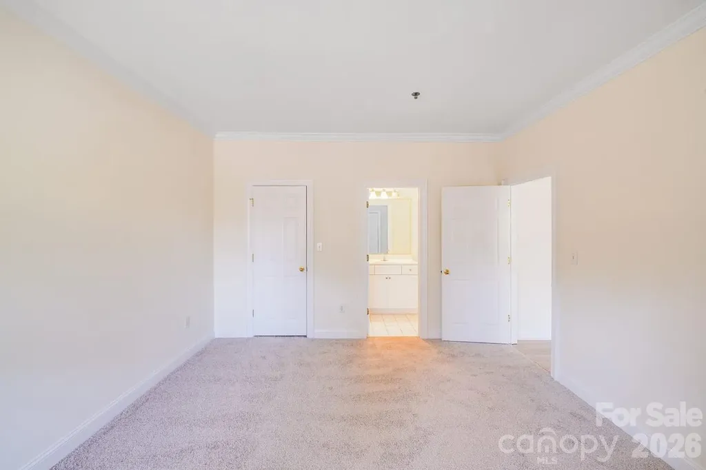 5601 Fairview Road Charlotte NC 28209