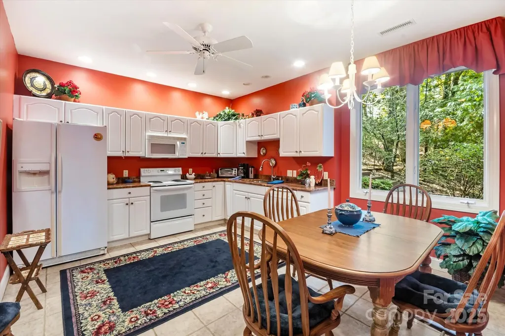 98 Taladu Court Brevard NC 28712