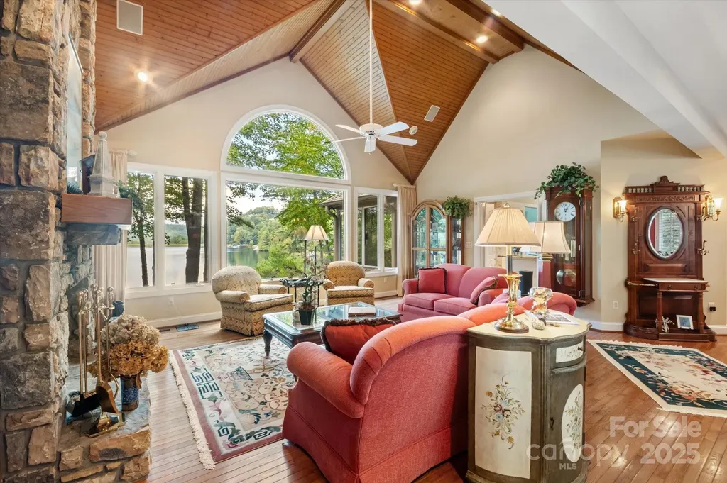 98 Taladu Court Brevard NC 28712
