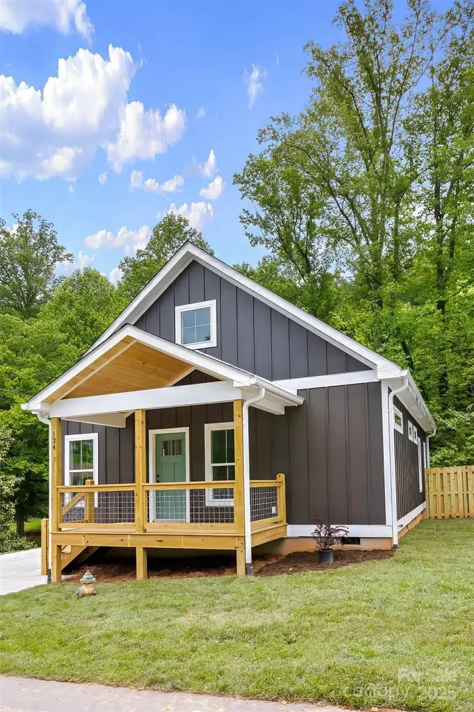124 Orchard Street Old Fort NC 28762